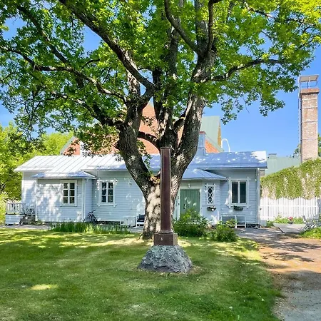 Villa Primavera Apartment In Hanko Exterior photo